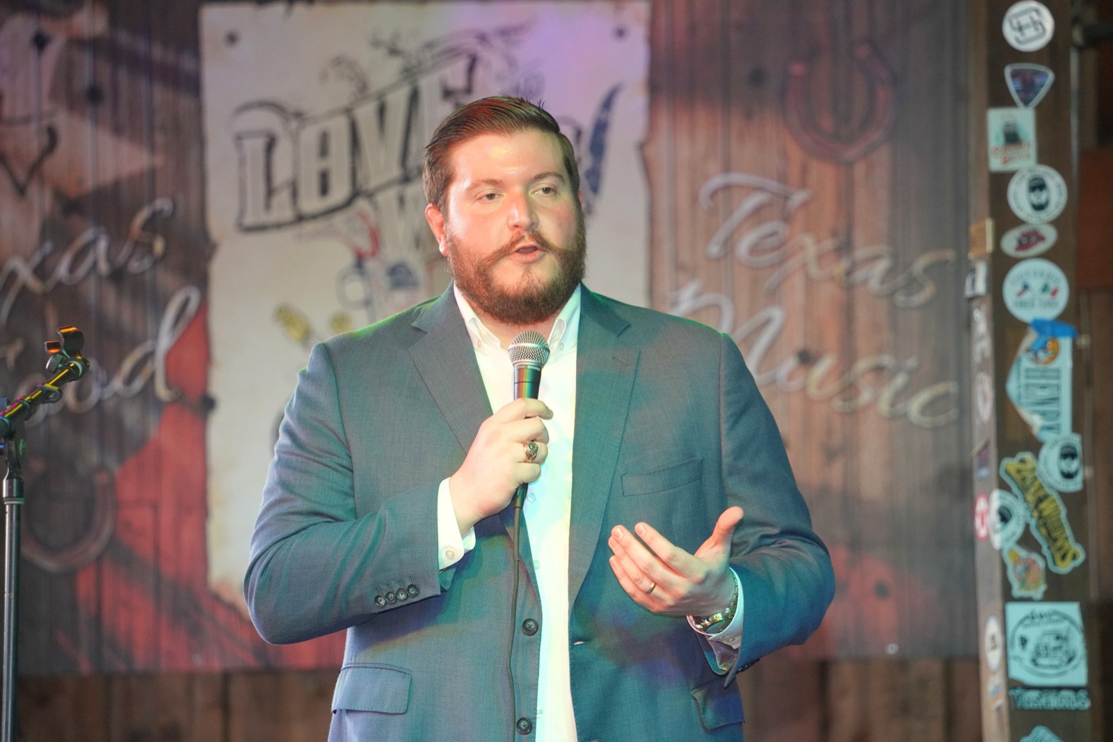 Chris Russo speaking to Plano Young Republicans at Love and War in Texas